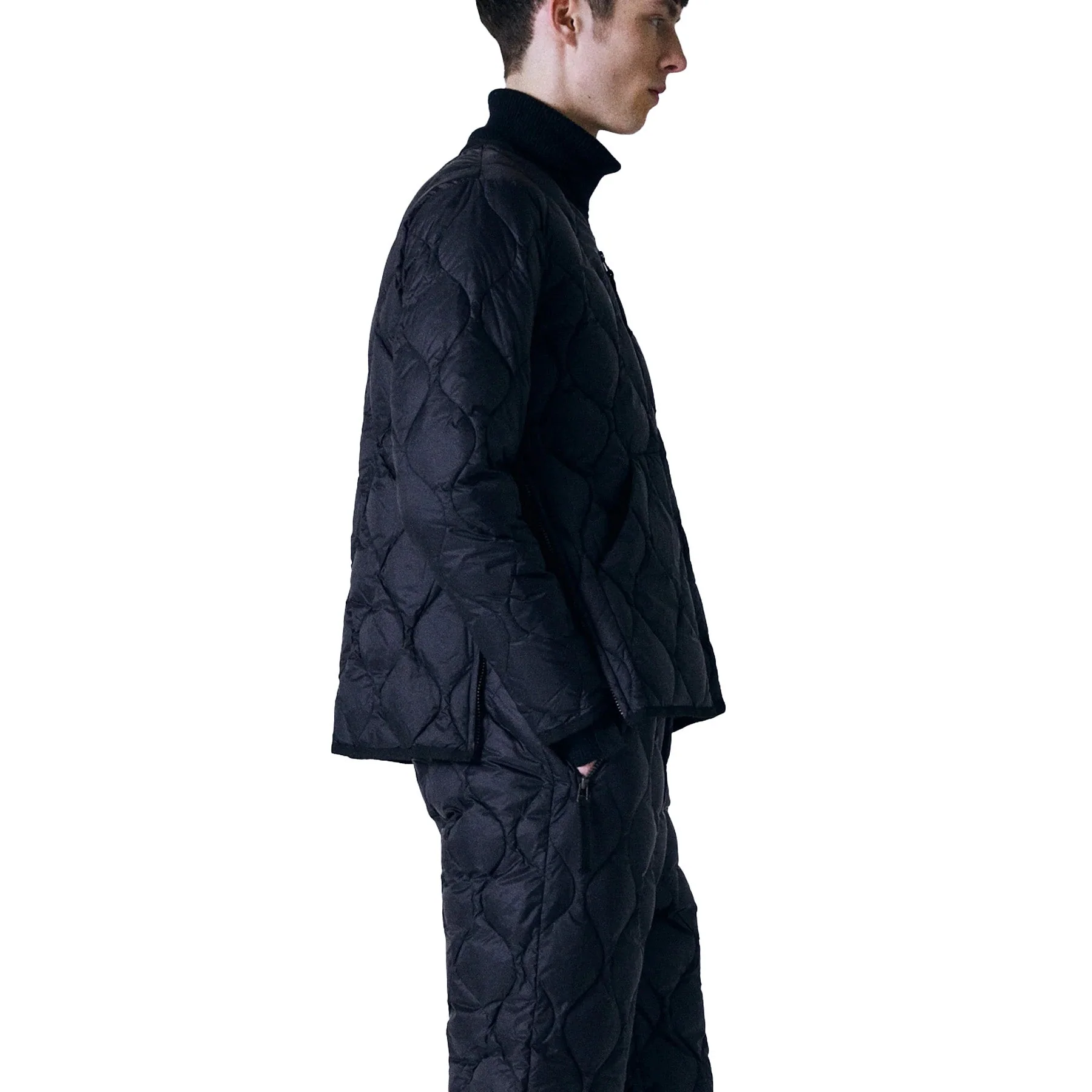 Taion Military V Neck Down Jacket Black - Image 4